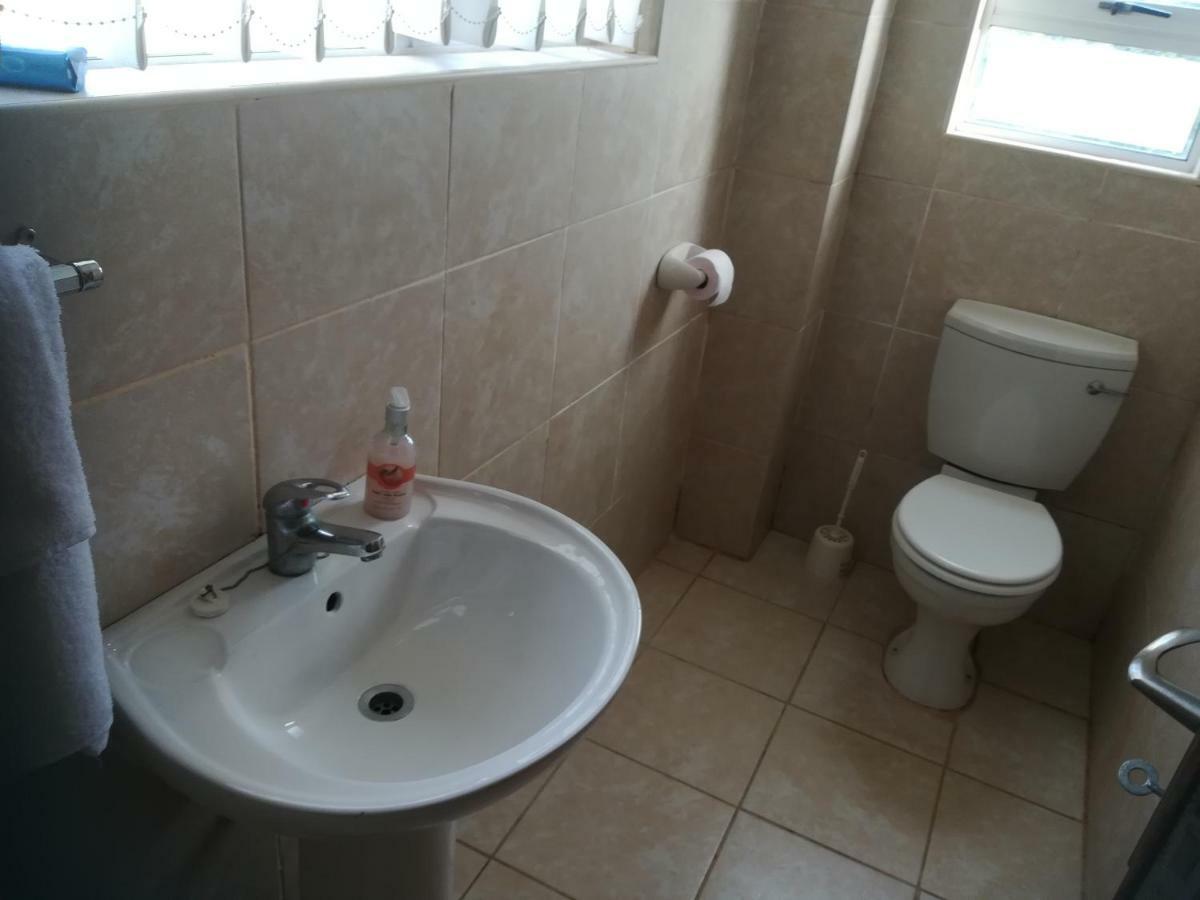 Daphne'S Place Apartment Hermanus Ngoại thất bức ảnh